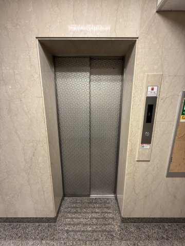 アーバンパーク行徳のその他共用部分|エレベーターです。
