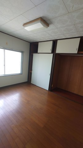 ヒロコーポの洋室