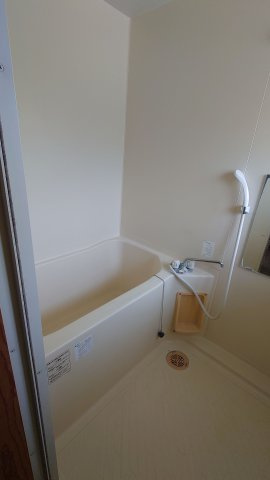 ヒロコーポの浴室