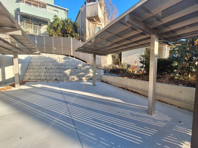 プレシデンスガーデン日吉の駐車場