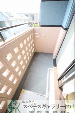 今田マンションA棟のバルコニー|※お部屋により仕様が異なる場合があります※
