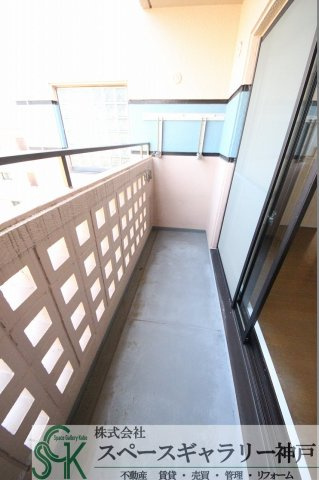 今田マンションB棟のバルコニー|※お部屋により仕様が異なる場合があります※