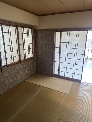エマーレ与野本町の和室