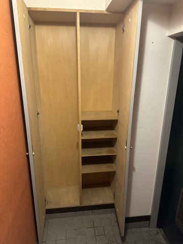 エマーレ与野本町の玄関