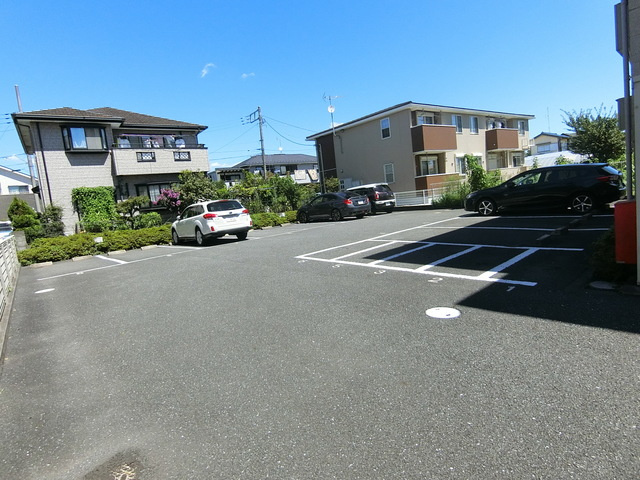 Ａｉｌｅ　ｄｅ　Ｃｏｕｒａｇｅの駐車場|★敷地内駐車場有★