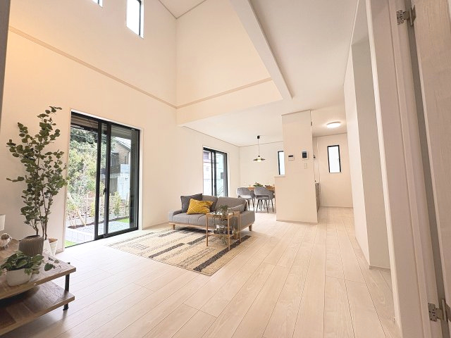 【収納】 | 福岡市東区香住ヶ丘5丁目第1　F号棟（全6棟）【仲介手数料無料・0円】 | 施工例。施工例は完成時と異なる場合があります。