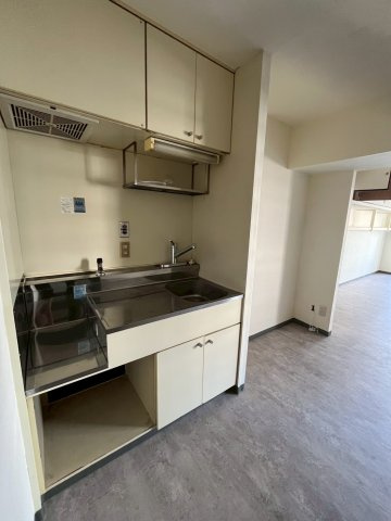 朝日プラザ梅田のキッチン|お料理しやすいキッチンです