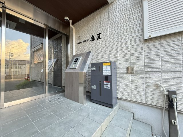 グランベレオ鷹匠のエントランス