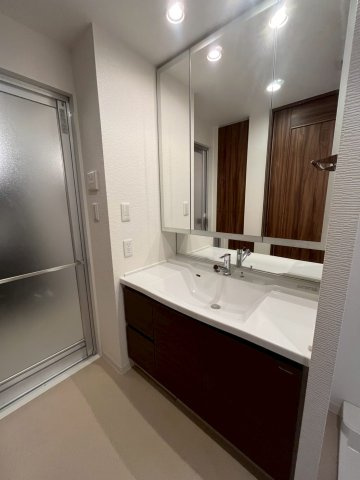 ジオタワー天六の洗面所