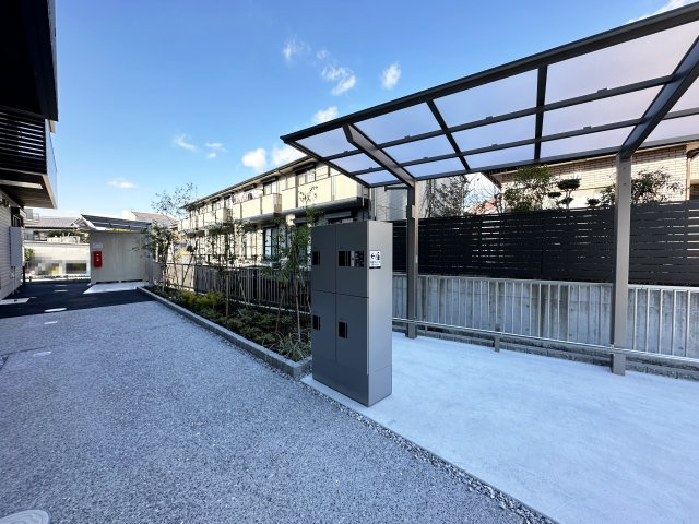 ベレオガーデンズHanaの駐車場