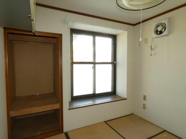 緑ヶ岡1-12-1貸家の内装