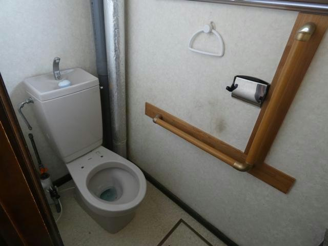 緑ヶ岡1-12-1貸家のトイレ