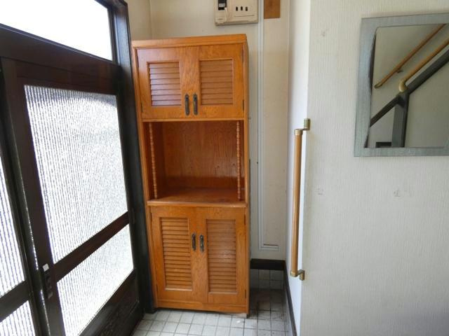 緑ヶ岡1-12-1貸家の玄関