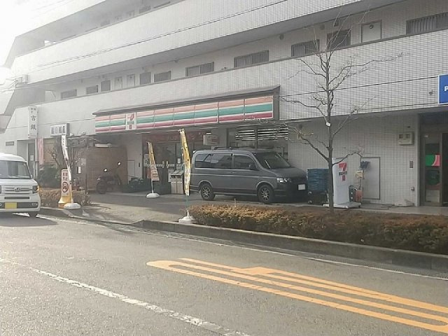 レオパレスプレシアの周辺