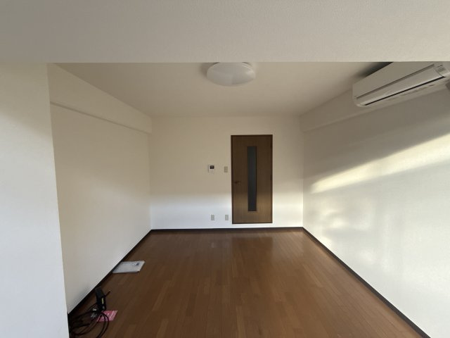 姫路市安田４丁目の賃貸マンションの居間・リビング