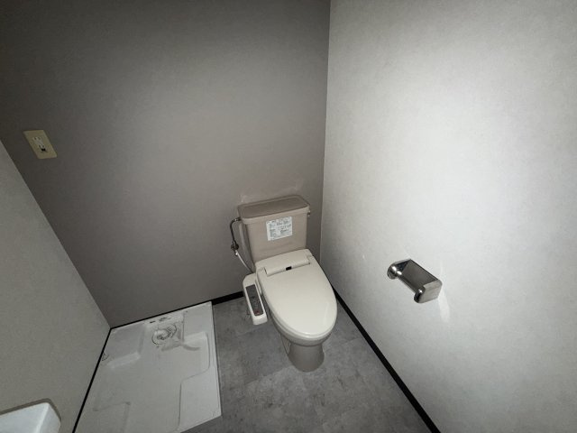 姫路市安田４丁目の賃貸マンションのトイレ