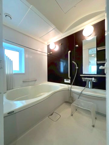 里塚緑ヶ丘3丁目の浴室