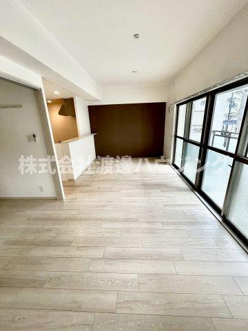 Welina江坂の居間・リビング