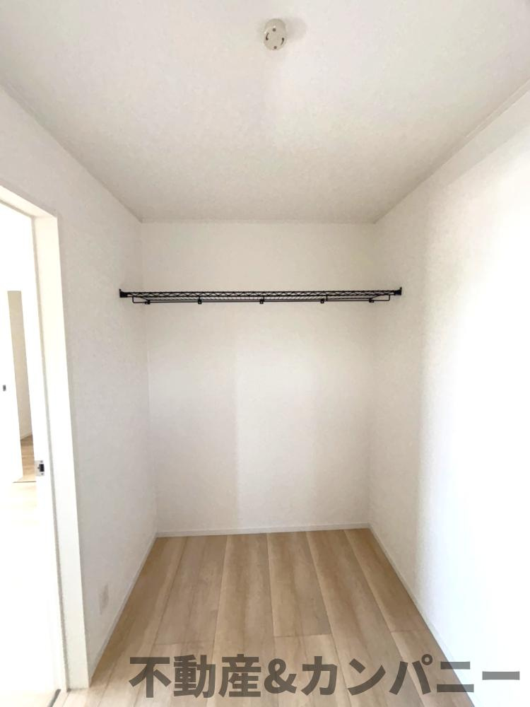 クレイドルガーデン溝辺1号棟　新築建売分譲地(全2棟)　松山市溝辺第2の洋室|個人の部屋や寝室として使える洋室です