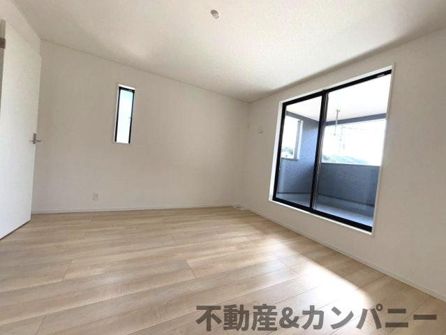 クレイドルガーデン溝辺1号棟　新築建売分譲地(全2棟)　松山市溝辺第2の洋室|個人の部屋や寝室として使える洋室です