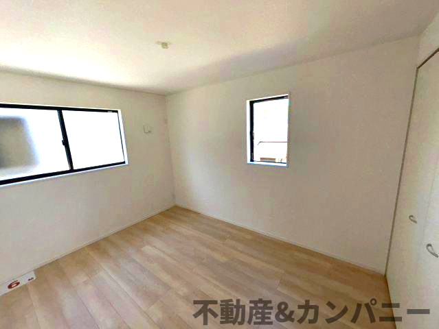 クレイドルガーデン溝辺1号棟　新築建売分譲地(全2棟)　松山市溝辺第2の洋室|使い勝手のいい洋室です