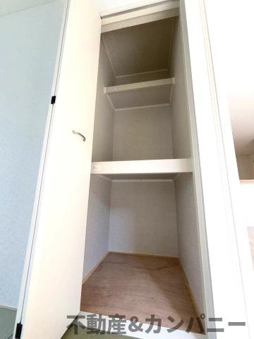 クレイドルガーデン溝辺1号棟　新築建売分譲地(全2棟)　松山市溝辺第2の収納|大きなものも収納できそうです