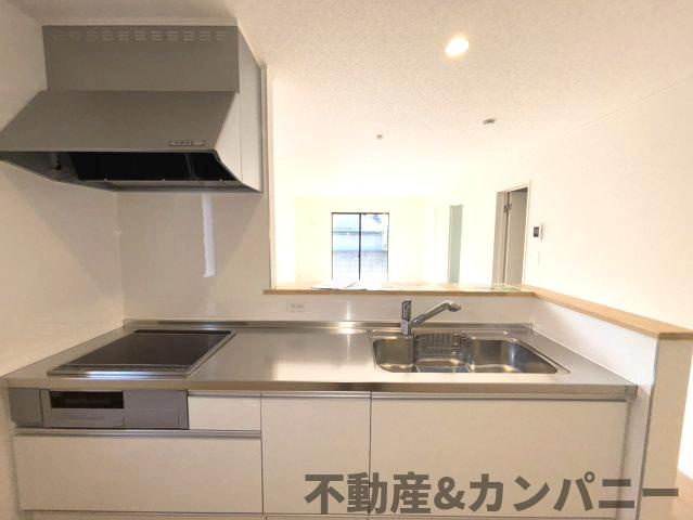 クレイドルガーデン溝辺1号棟　新築建売分譲地(全2棟)　松山市溝辺第2のキッチン|使いやすいキッチンです