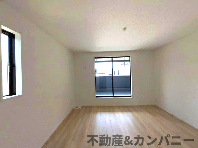 クレイドルガーデン溝辺　新築建売分譲地(全2号地)　松山市溝辺第2-1号地の洋室|ゆったりした洋室です