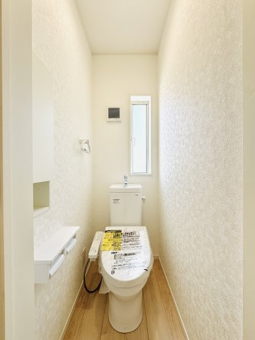 Cradle Garden大泉町寄木戸第16　新築住宅 3号棟のトイレ