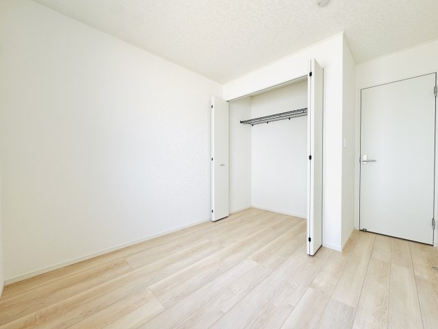 Cradle Garden大泉町寄木戸第16　新築住宅 3号棟の洋室