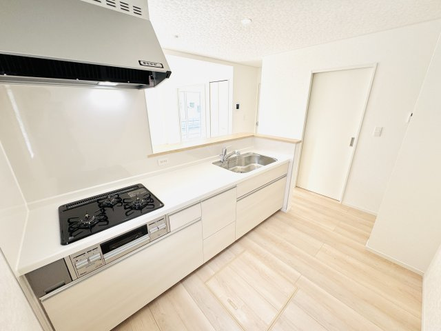 Cradle Garden大泉町寄木戸第16　新築住宅 3号棟のキッチン