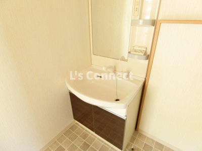 【独立洗面台】 | アントレ長町 | 朝の支度もスムーズな独立洗面台。