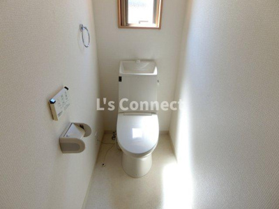 【トイレ】 | アントレ長町 | 温水洗浄便座付きのトイレ。