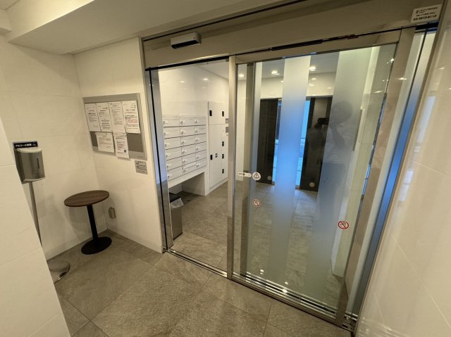 オーキッドレジデンス本駒込のエントランス