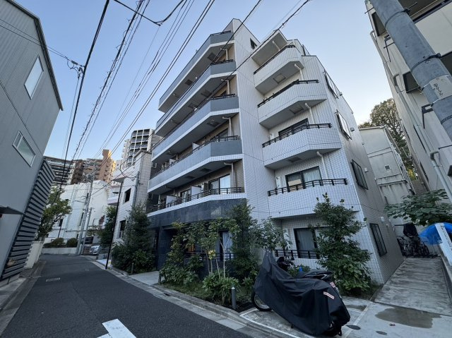 オーキッドレジデンス本駒込の外観