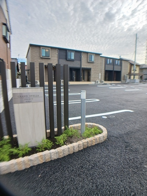 グランステラの駐車場