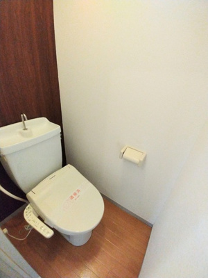 洗浄便座付トイレです♪