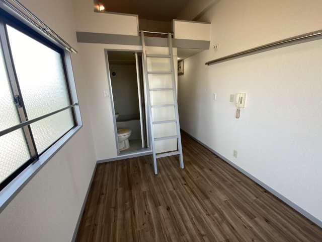 江戸川区西小岩２丁目の賃貸マンションの内装