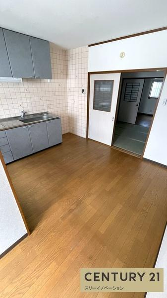 大阪市大正区泉尾４丁目のテラスのキッチン|★玄関から見た室内全体★