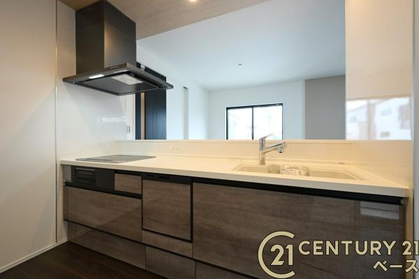 奈良市北登美ケ丘６丁目 ５号棟 ／一戸建のキッチン|■現地撮影写真■