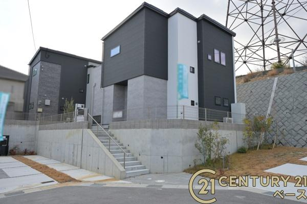 奈良市北登美ケ丘６丁目 ６号棟 ／一戸建の外観|■現地写真■こちらが６号棟となります！
　　　　　　最長３０年間長期建物保証付き！お気軽にお問い合わせください！