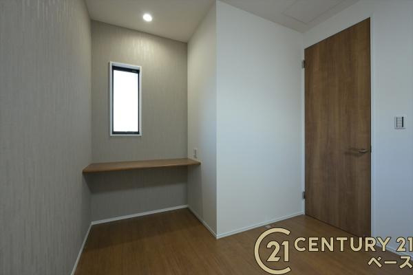 奈良市北登美ケ丘６丁目 ７号棟 ／一戸建の洋室|■現地撮影写真■こちらは主寝室となっております！