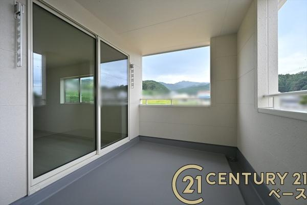 リーブルガーデン浅古 ２号棟 ／新築一戸建のバルコニー|■現地撮影写真■日当たりのよい広々としたバルコニー！