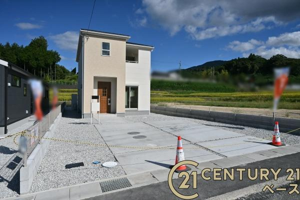 リーブルガーデン浅古 ２号棟 ／新築一戸建の駐車場|■現地撮影写真■駐車スペース２台分完備！