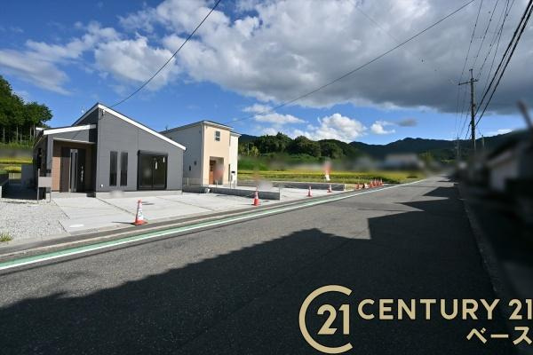 リーブルガーデン浅古 ２号棟 ／新築一戸建の前面道路含む現地写真|■現地撮影写真■前面道路約８ｍでお車の出し入れも楽々！