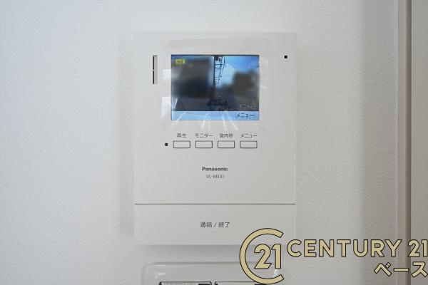 天理市三島町 １号地 ／新築一戸建の内装|■現地撮影写真■ＴＶモニター付きインターホンで防犯対策もバッチリ！来客も一目でわかり安心です！