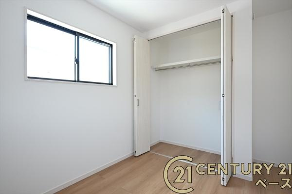 天理市三島町 １号地 ／新築一戸建の収納|■現地撮影写真■こちらは収納スペースとなっております！