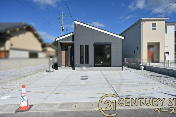 リーブルガーデン浅古 １号棟 ／新築一戸建の駐車場|■現地撮影写真■駐車スペース２台分完備！