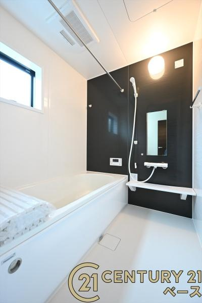 リーブルガーデン浅古 １号棟 ／新築一戸建の浴室|■現地撮影写真■ゆったりしたサイズの浴室！足を伸ばしての入浴は疲れも癒してくれます！