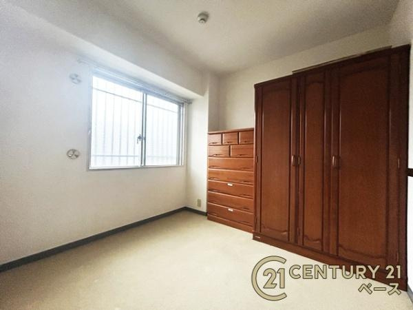 マック結崎オリエントハウスの洋室|明るい雰囲気の洋室です！